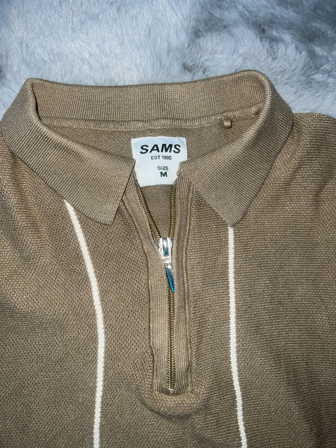 Beige pikétröja med dragkedja från SAMS - 1