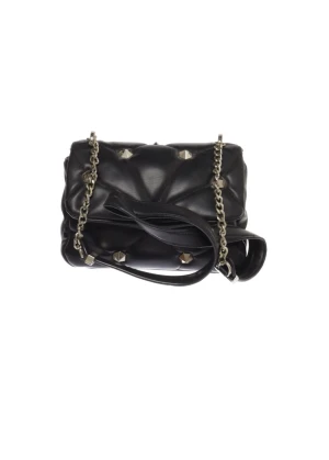 Svart axelremsväska från zara - Snygg väska från zara som är använd fåtal gånger och ej kommer till användning