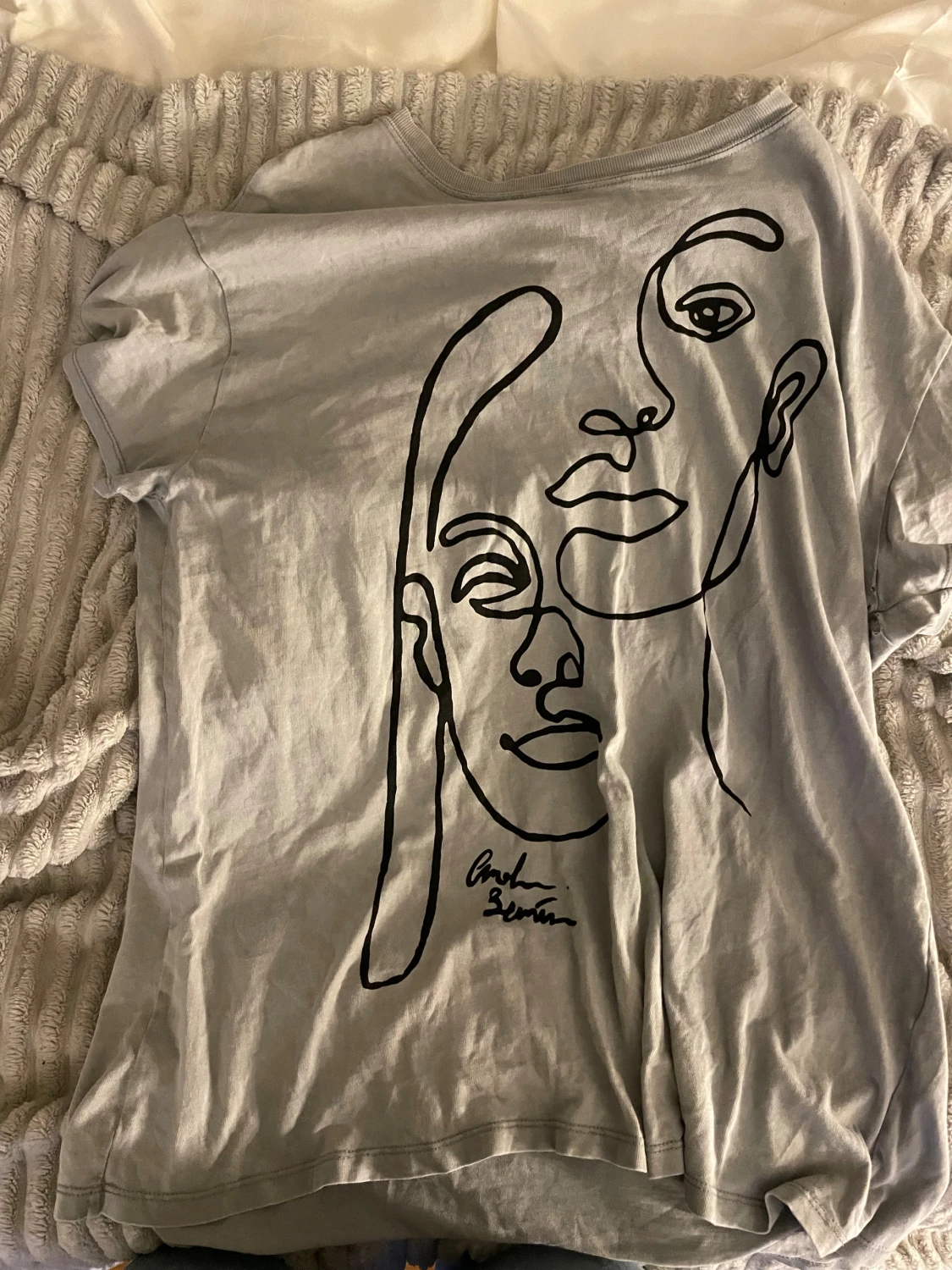 Grå t-shirt med tryck🩶 - 3