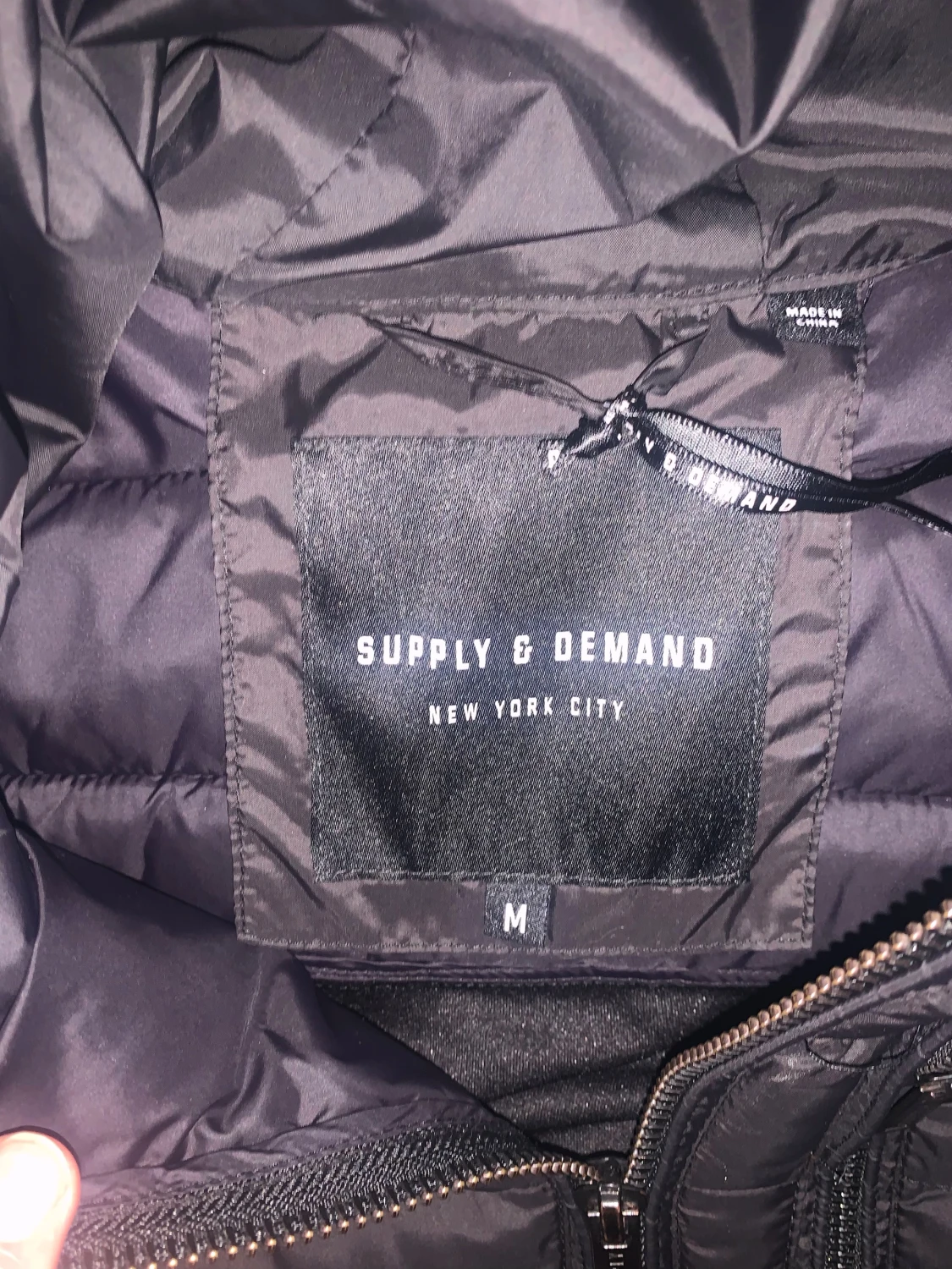 Svart pufferjacka Supply & Demand M - 2