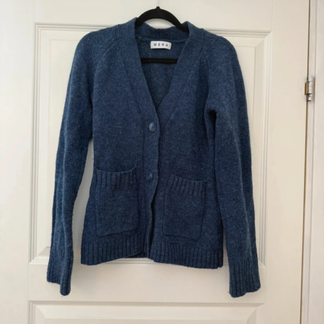 Blå kofta från Wera i ullmix