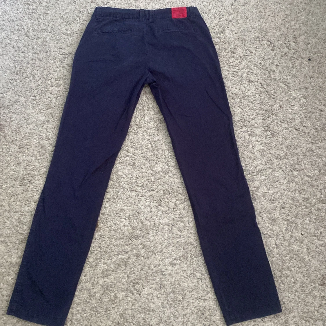 Mörkblå chinos från Replay - 1