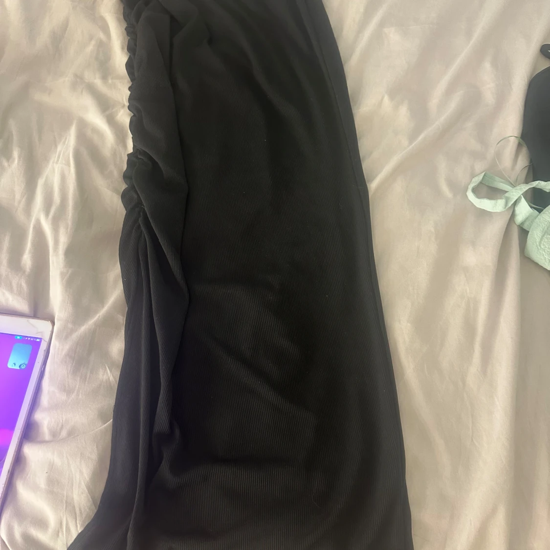 Svart långkjol med slits - 2