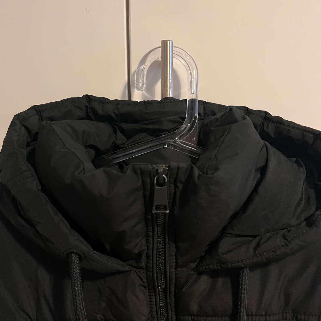 Svart pufferjacka från Zara - 2