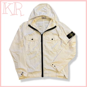 Stone Island Windbreaker - Tvär fet stoney jacka i strlk M skriv om ni har frågor👏