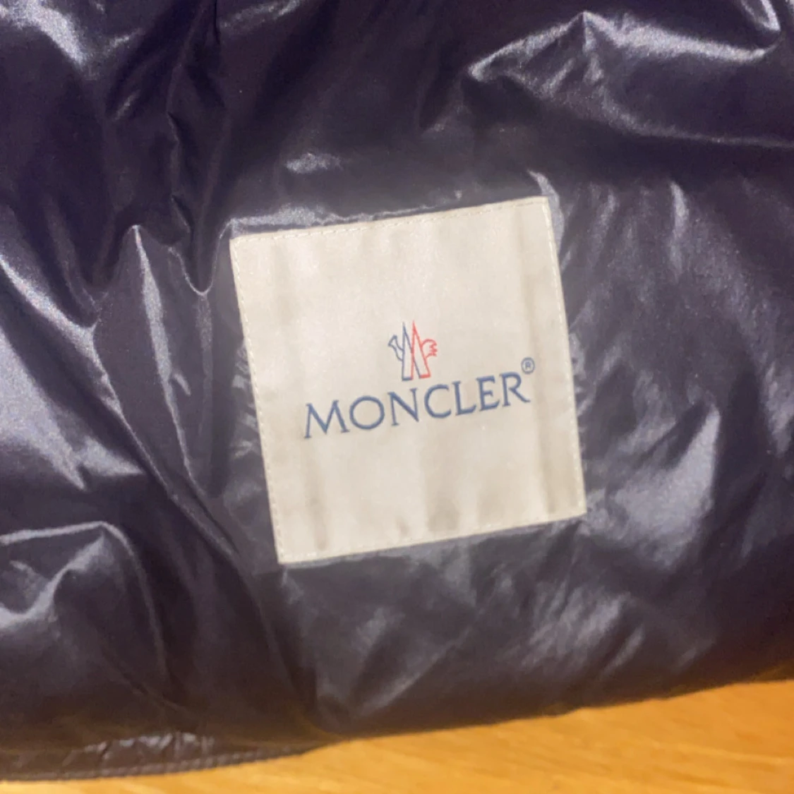 Svart dunväst från Moncler - 1