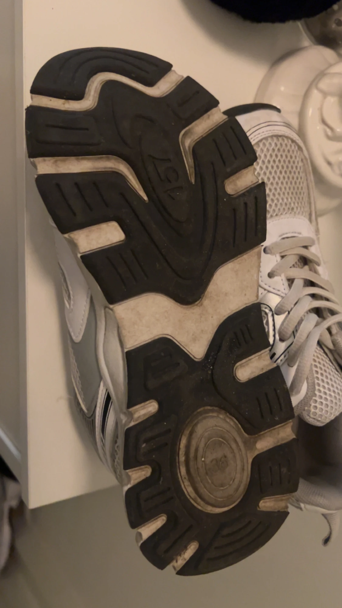 Vita mesh-sneakers med snörning - 4