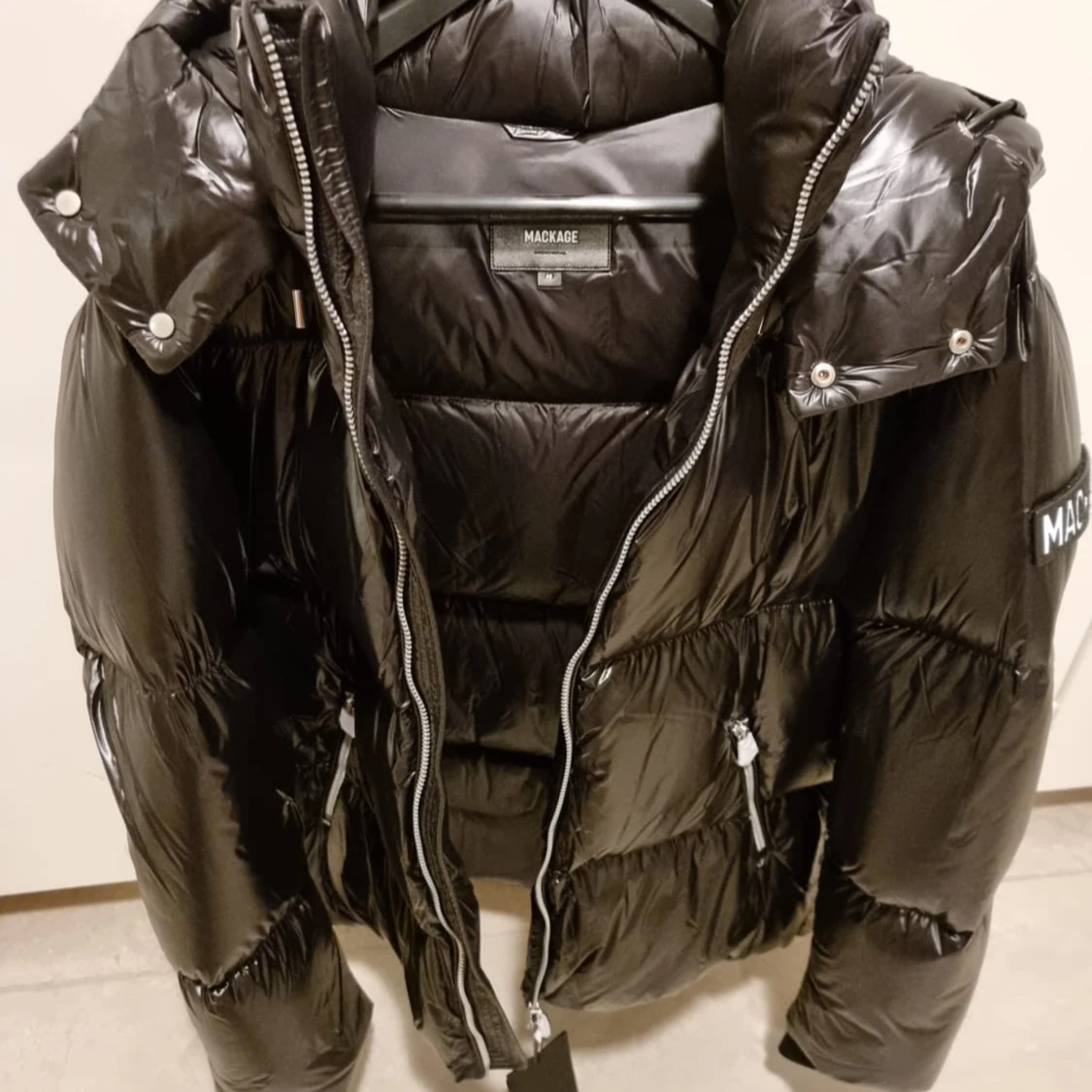 Svart pufferjacka från Mackage - 2