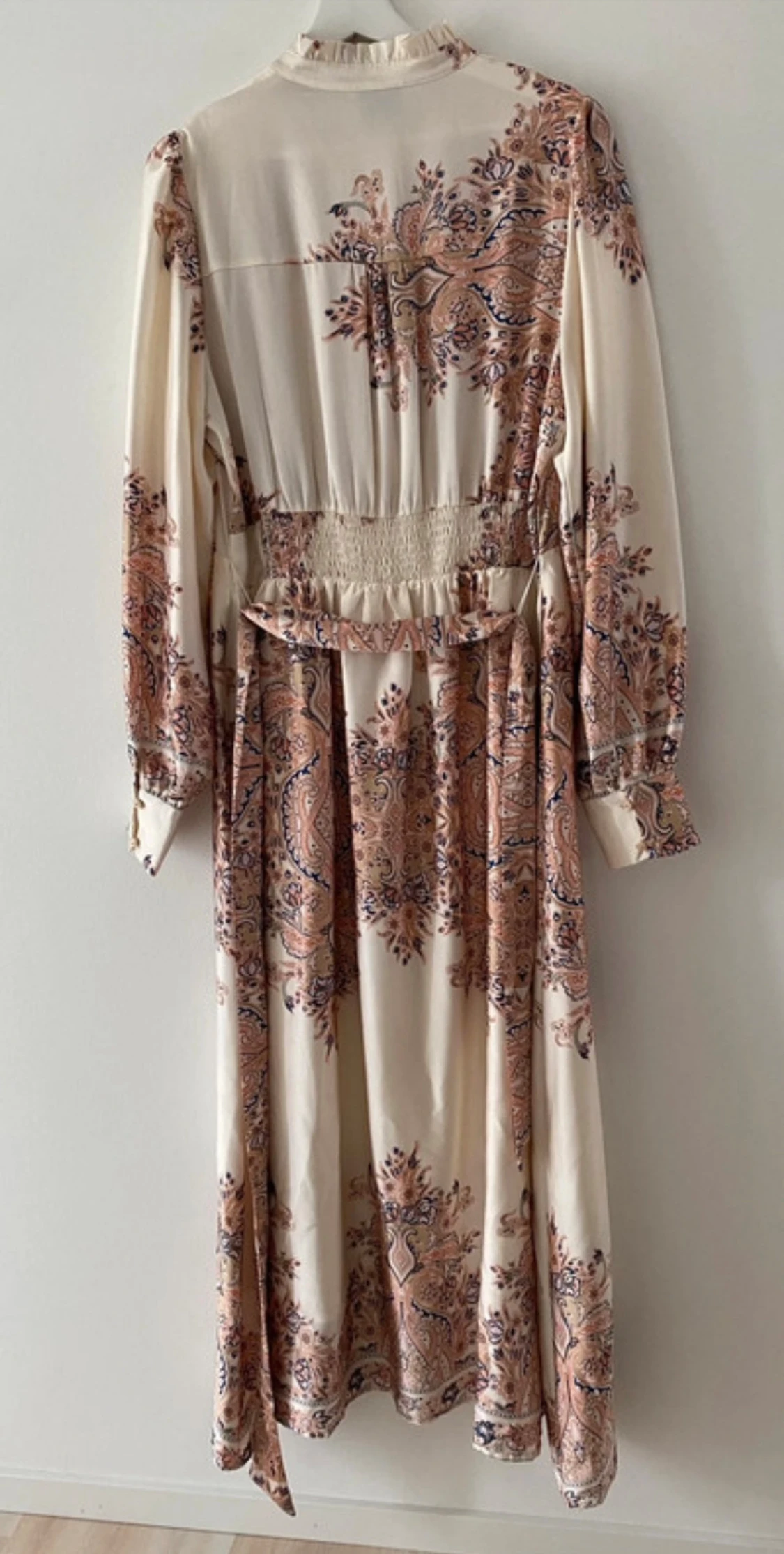  Långklänning från Neo Noir - 1