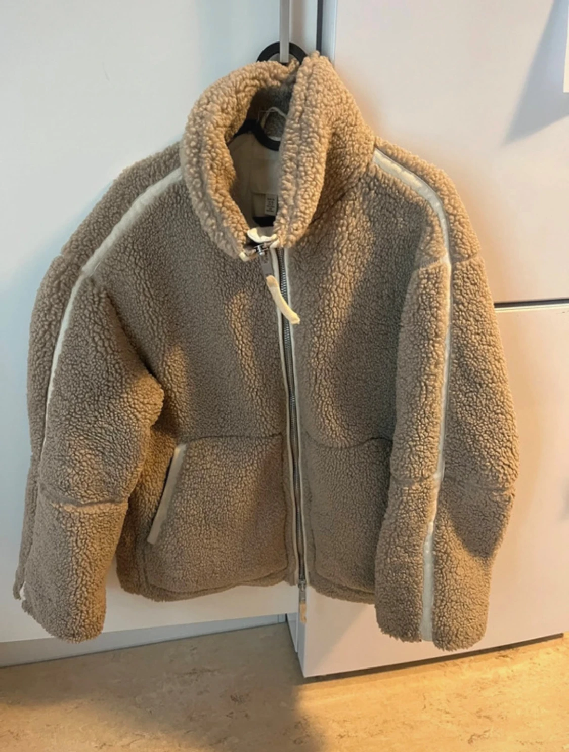 Beige teddyjacka från H&M XS