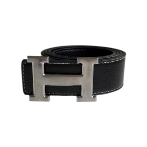 Hermes bälte  - Helt ny Hermes bälte. Aldrig använd. Storlek 110cm. Fraktar inom 24 timmar. Möts upp i stochkolm