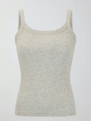 Ljusgrå ribbad linnetopp - Säljer en enkel och stilren ljusgrå linnetopp med ribbad struktur. Toppen har breda axelband och en rundad halsringning. Perfekt att matcha med jeans eller kjol för en clean look.