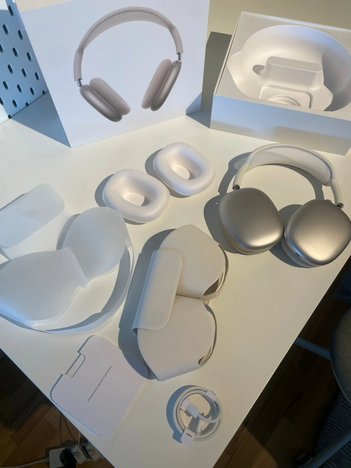  AirPods Max Starlight