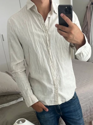 Hm Linné skjorta  - Topp skick 