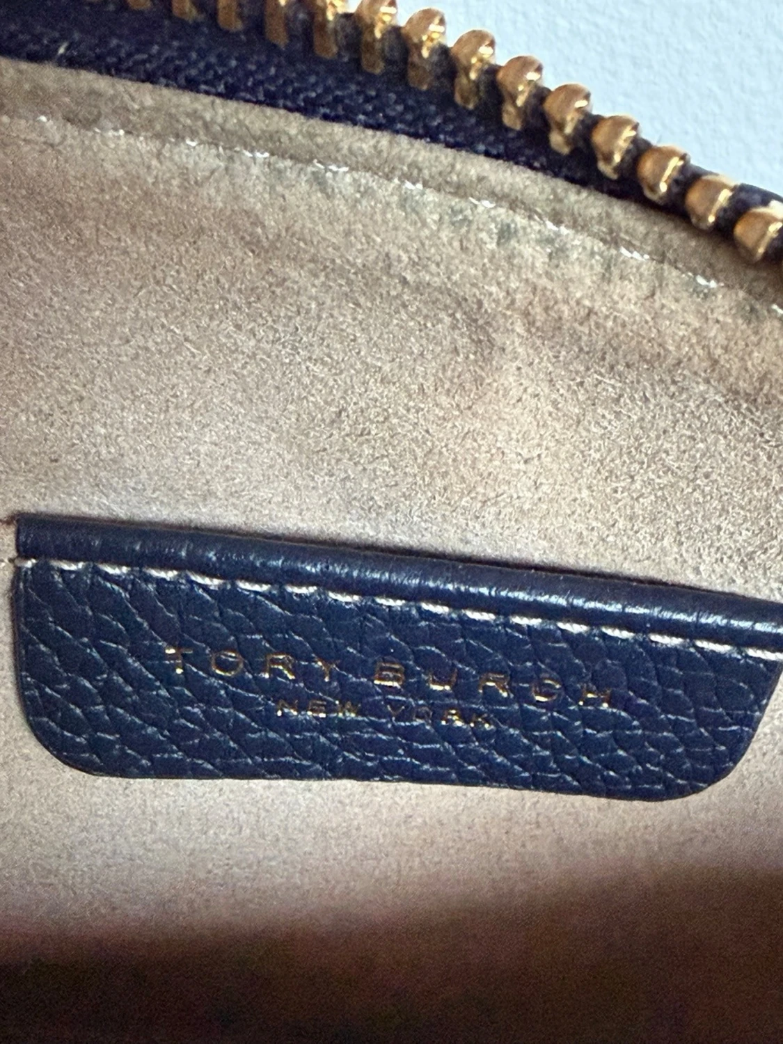 Mörkblå Miller mini crossbody från Tory Burch - 1