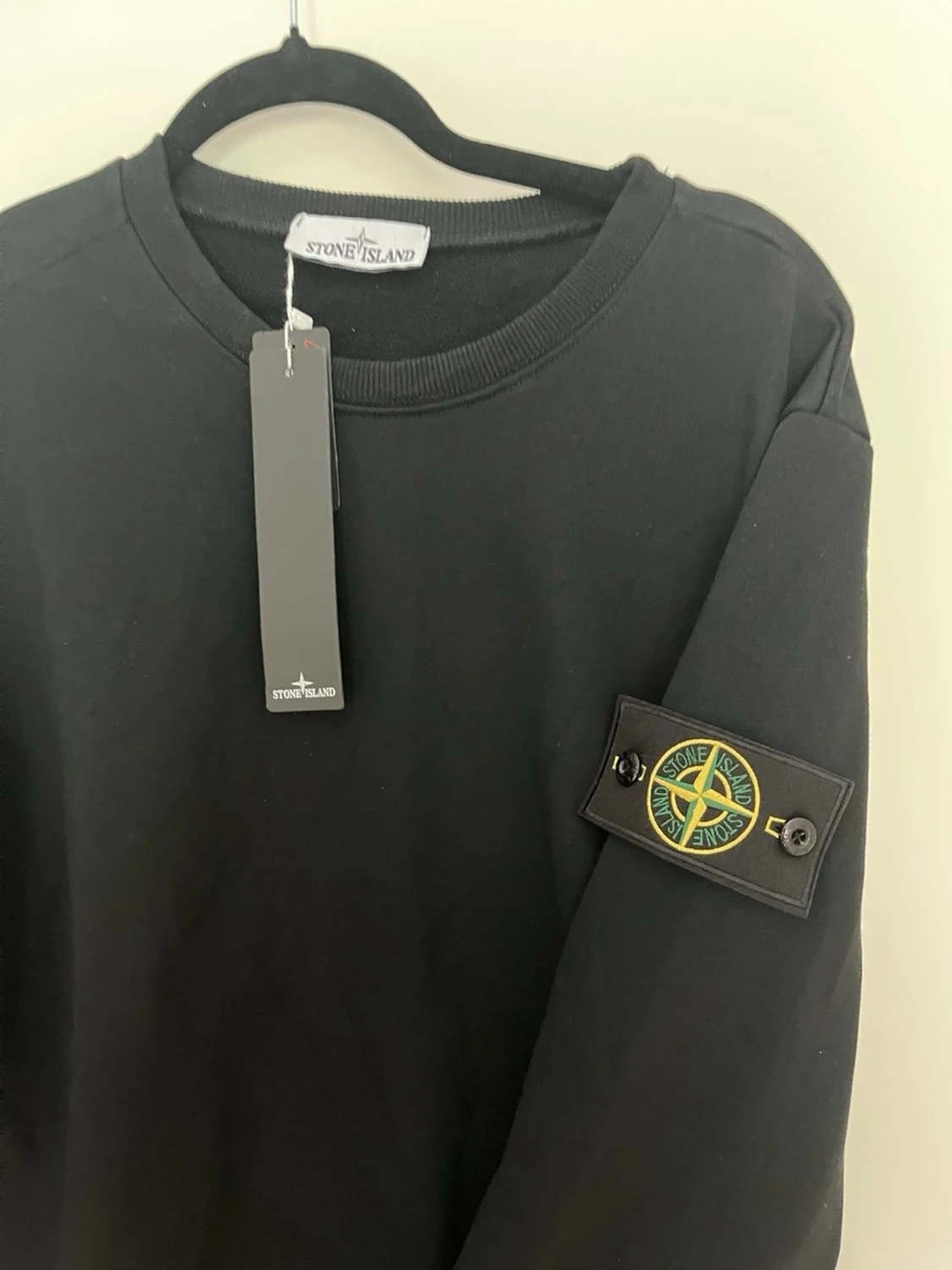 Svart sweatshirt från Stone Island - 1