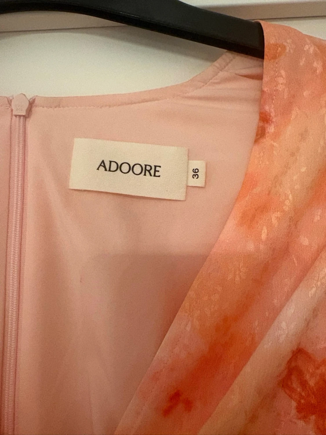 Blommig kort klänning från Adoore - 2
