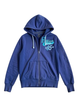 Fet vintage hilfiger zip, sällsynt  - Säljer en väldigt fet Tommy holfilgee zip i vintage style. Tröjan är perfekt skick, inget fel. Dragkedjan funkar bra, storlek medium (M)! 10% rabbat om man följer och då skickar jag även med gåva🎁💝