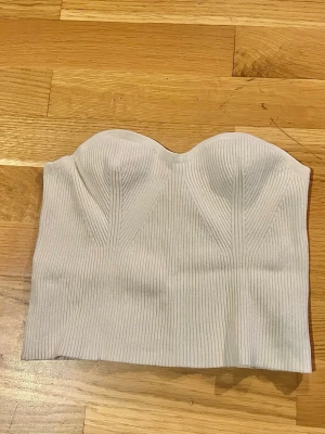 Bandeau topp - Vit ribbad bandeau topp 