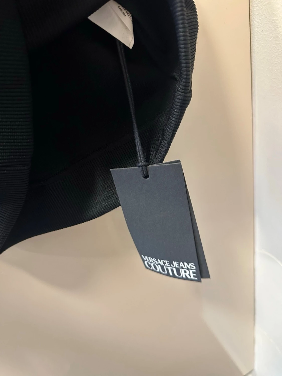 Svart långklänning från Versace Jeans Couture - 4