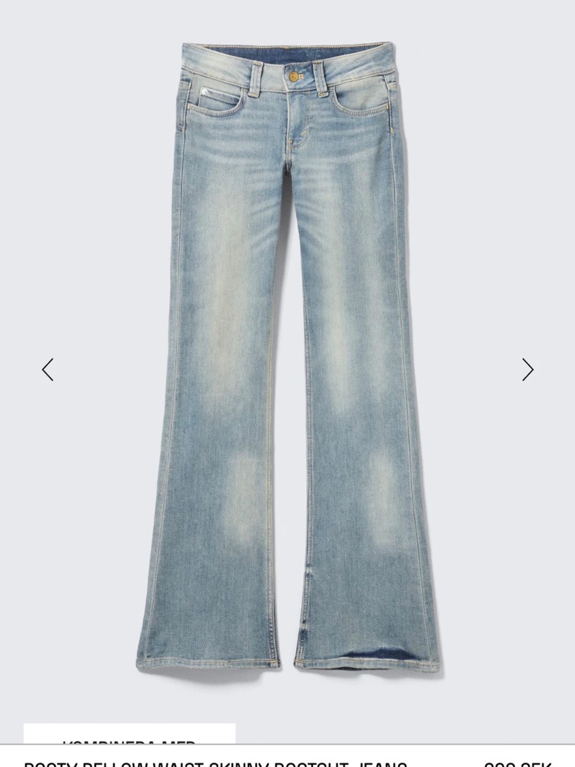 Ljusblå bootcut jeans med utsvängda ben w29 L32
