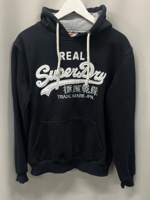 Superdry hoodie - Fint skick utan några defekter, storlek S