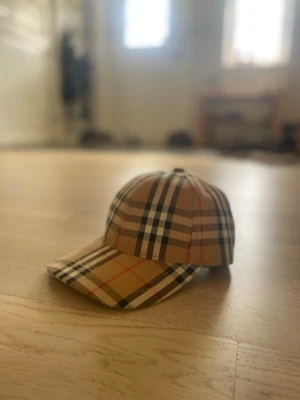 Burberry keps  - Säljer min burberry keps 