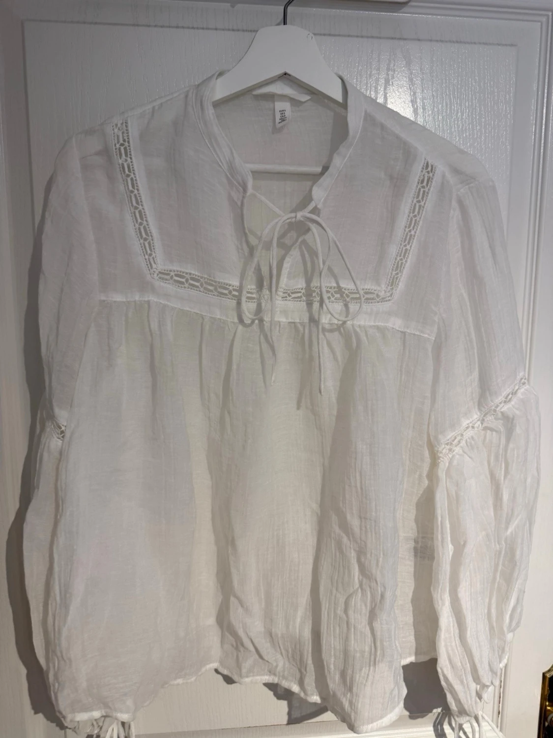 Vit bohemisk blus med knytband - 1
