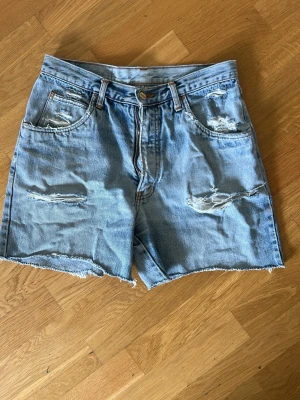 Shorts - Från dobber stl s-m små fläckar på ena fickan som knappa syns 