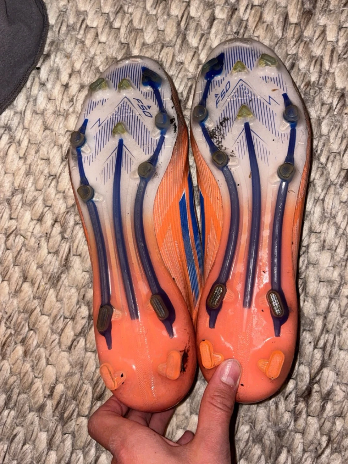 Orangea F50 fotbollsskor - 3