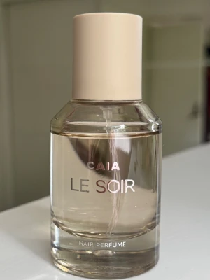 Caia Le Soir parfym  - Caia Le Soir hår-parfym💞knappt använd! Nypris: 545kr