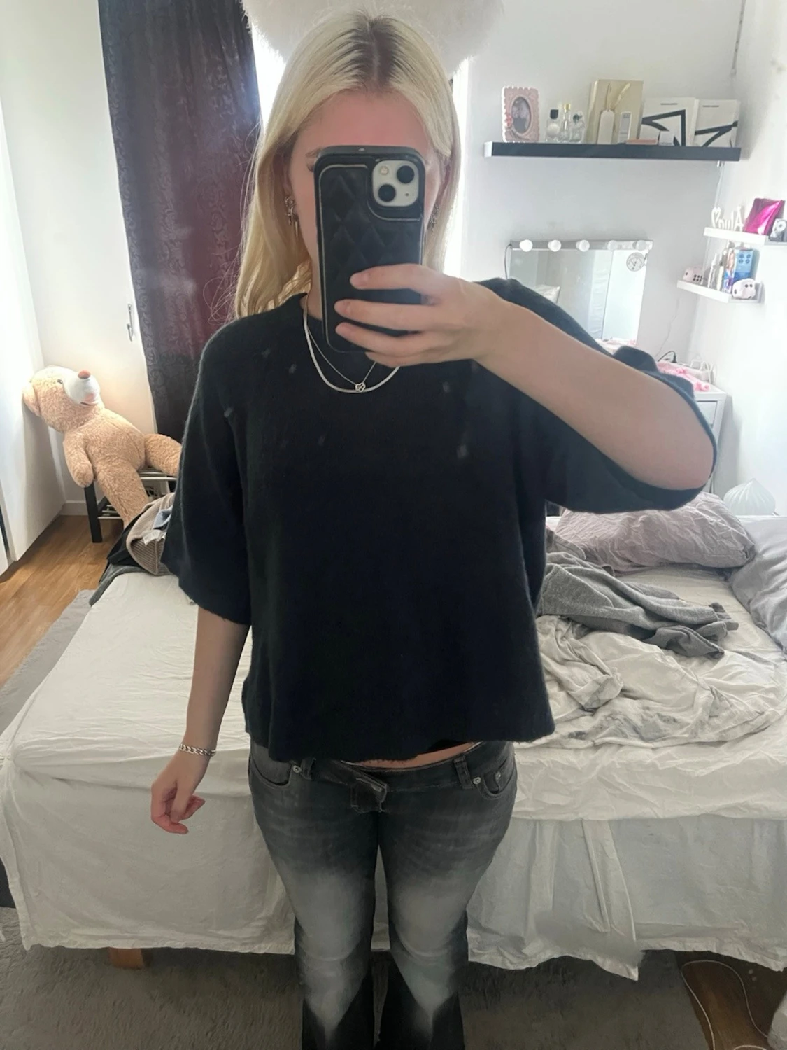 Svart croppad topp med vida ärmar - 1