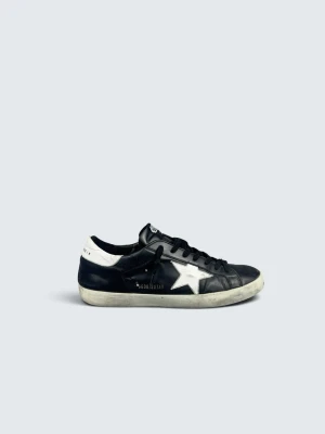 Golden goose skor - Storlek: 42 || Skick: Mycket bra skick (lagade i hälen) || Nypris: Ca 6000kr || Följ för liknande produkter 🌊🍾