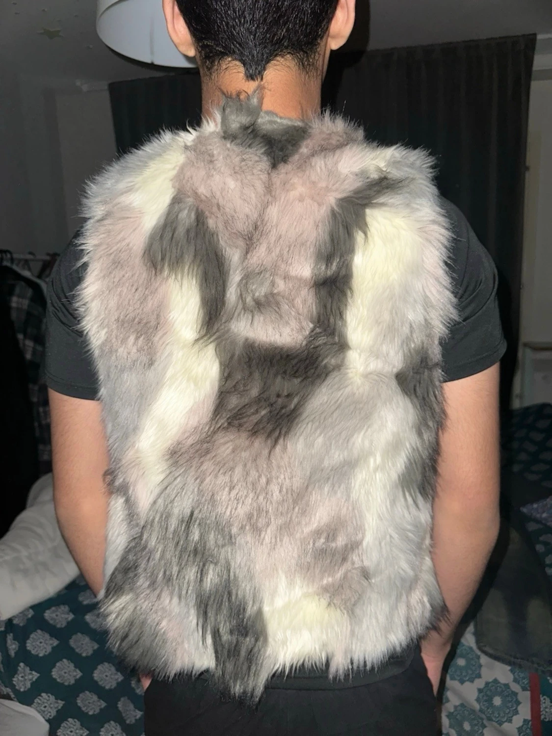 Gråvit fluffig pälsväst - 2