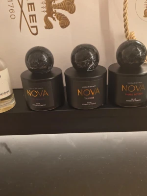 NOVA parfym 50 ml svart flaska - 3st fulla Nova dofter Yankee Ambre Royal Oud passion