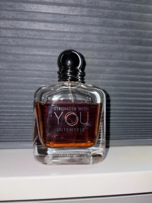 Stronger With You Intensely 100ml - Säljer min Stronger With You Intensely. Vet inte direkt hur mycket som är kvar men det är en del kvar. 