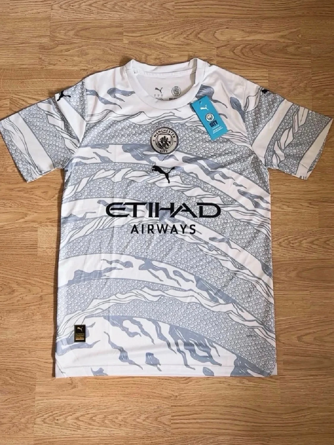 Manchester City och PSG matchtröjor