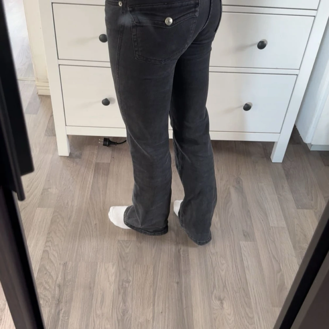 Svarta bootcut jeans från Lager 157