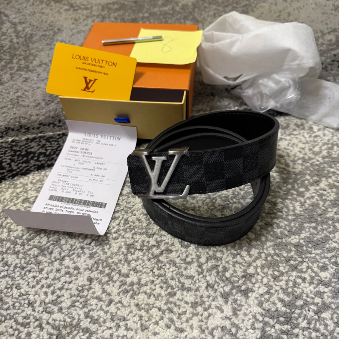 Svart L V bälte 