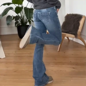 Ultra Low waist True religion jeans - As snygga true religion jeans köpa på Nelly, de är vääldigt lågmidjade! Pris kan diskuteras så tveka inte att skriva eller lägga prisförslag!!