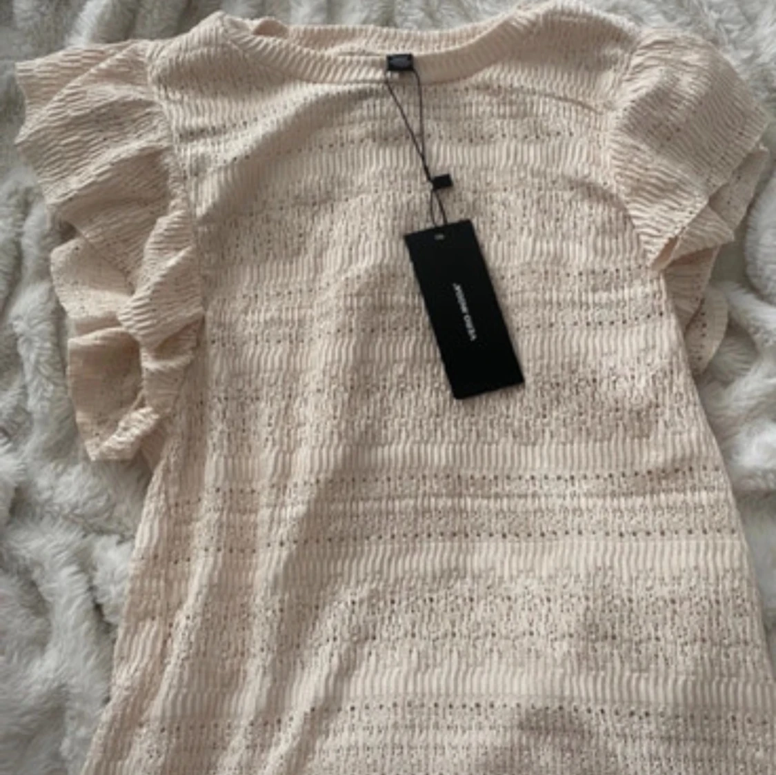 Beige volangblus från Vero Moda - 2