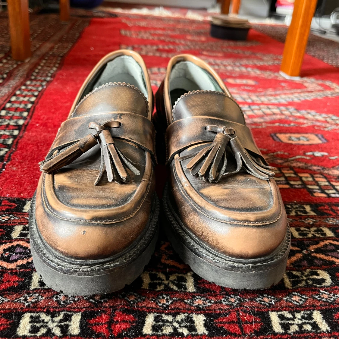 Bruna loafers i läder med tofsar strl 38 - 3