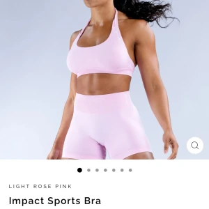 Dfyne sporttopp rosa - Rosa sporttopp från dfyne, knappt använd 🩷🩷🩷