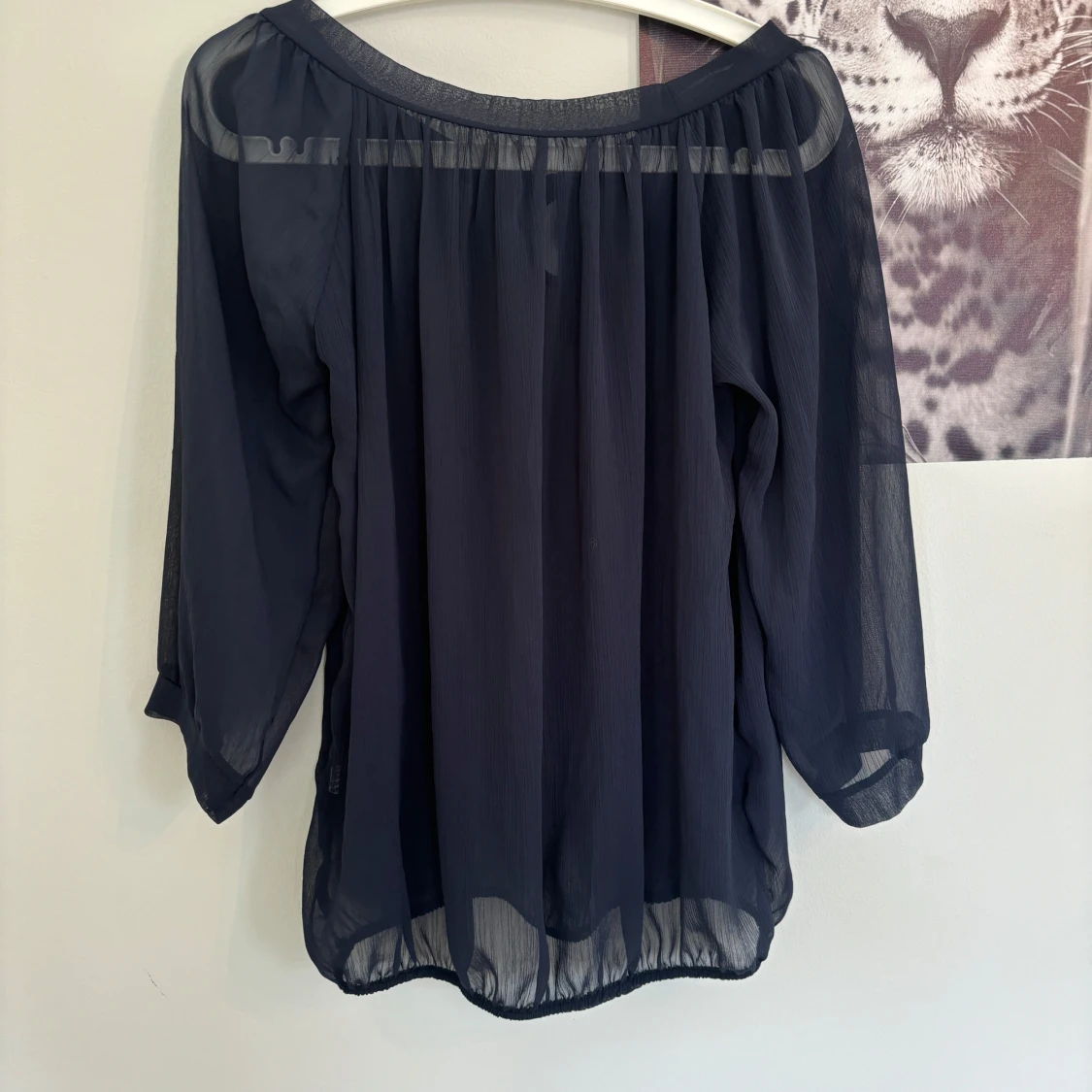 Mörkblå blus  - 1
