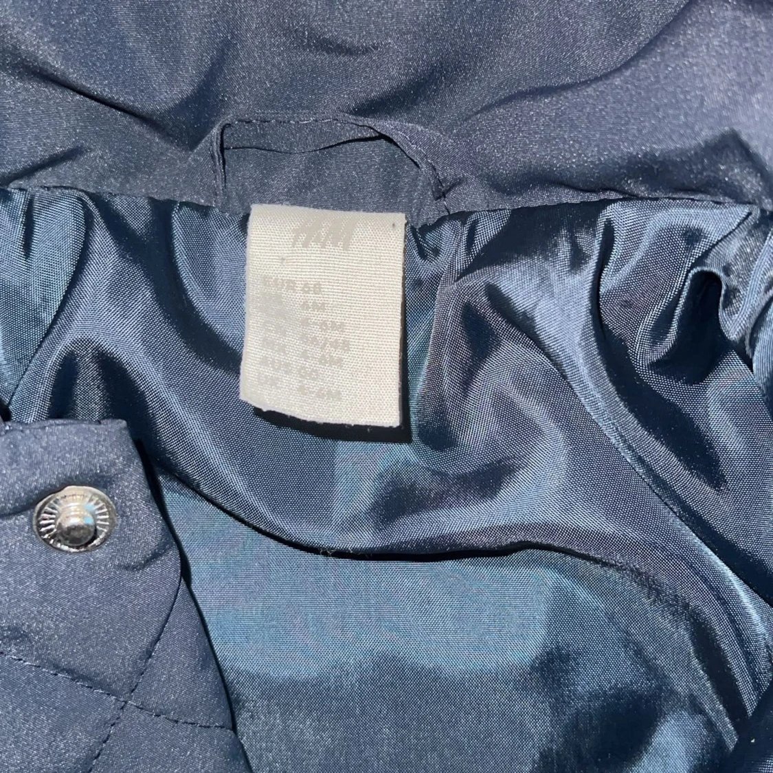 Quiltad mörkblå jacka från H&M - 3