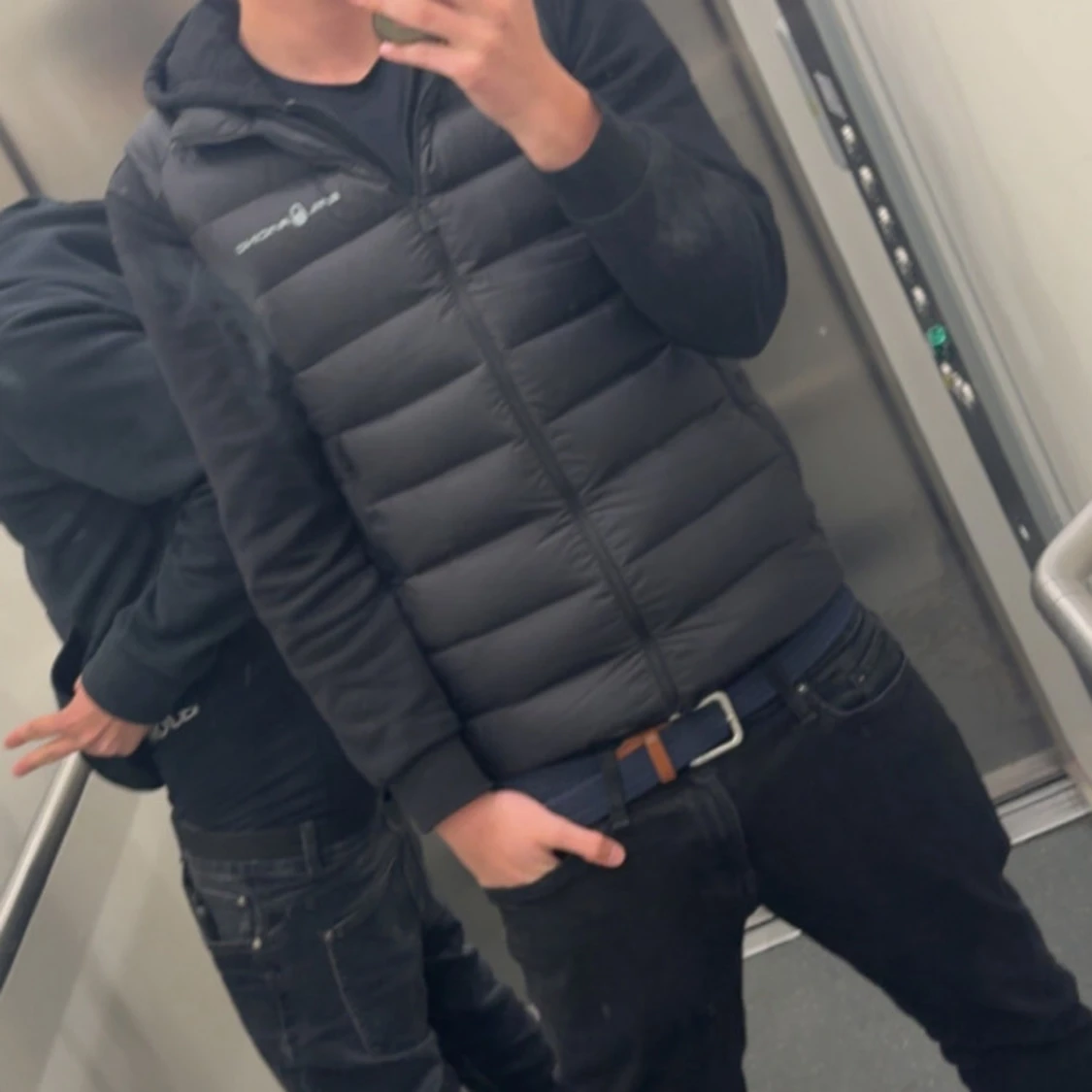 Svart dunväst från Sail Racing - 3