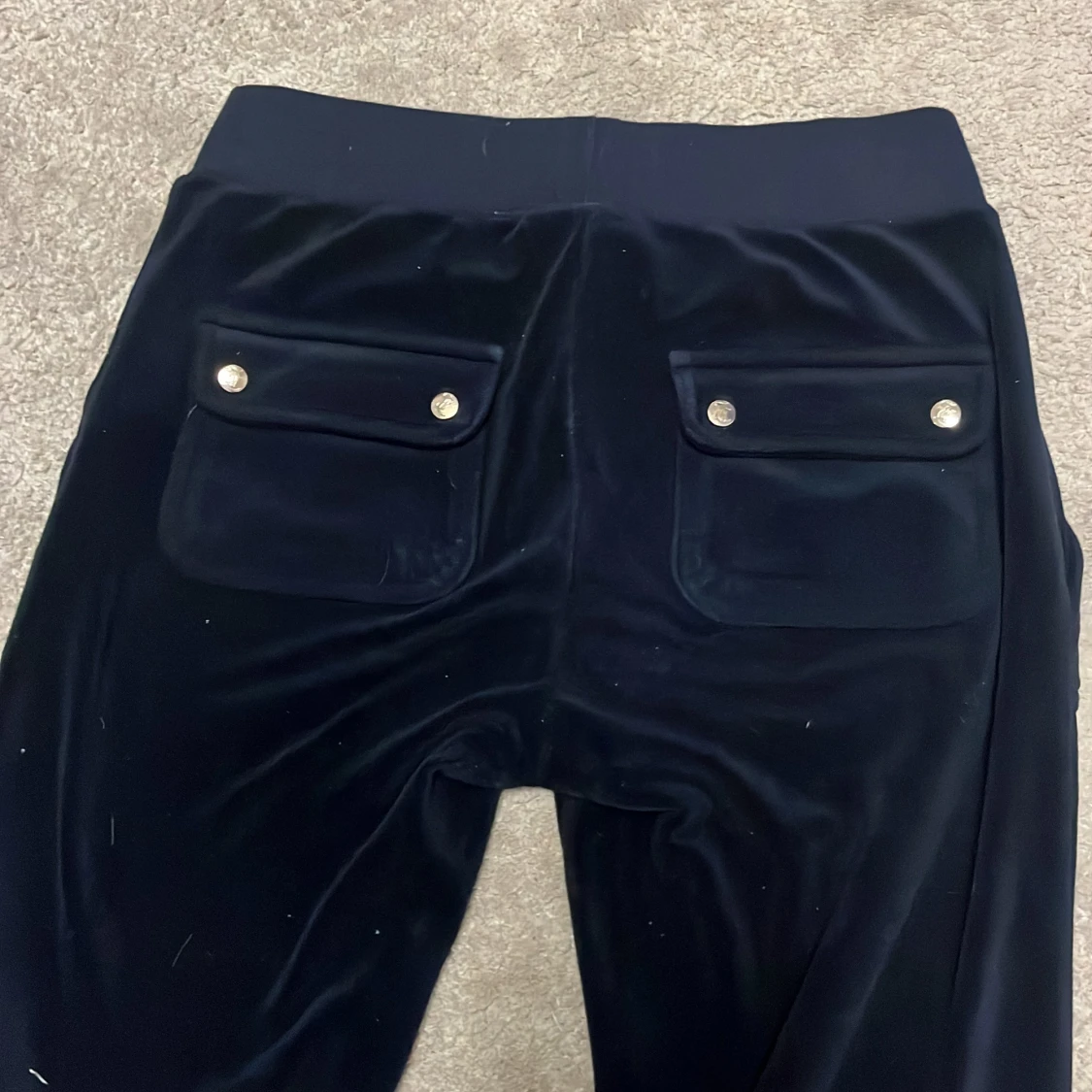 Mörkblåa mjukisbyxor i sammet Juicy Couture - 3