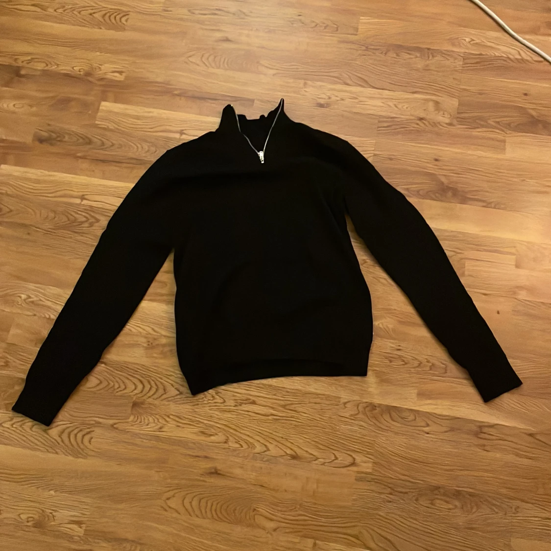 Svart stickad half zip tröja Lindbergh