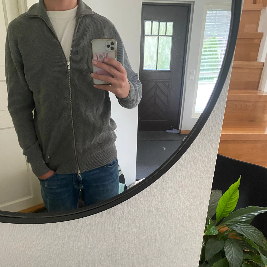 Grå stickad kofta från Clean Cut - 1