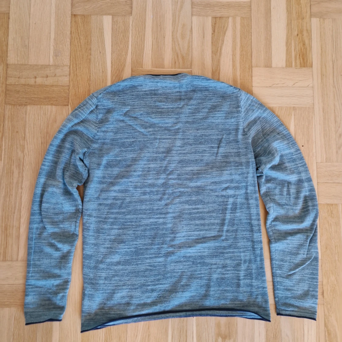 Blåmelerad stickad tröja från EDC - 3